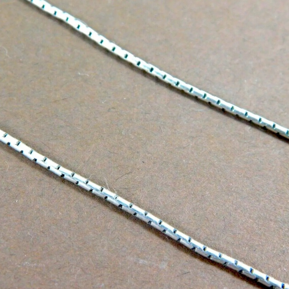 Silpada Vintage RARE Sterling Silver Twisted Cross Necklace - Picture 6 of 10